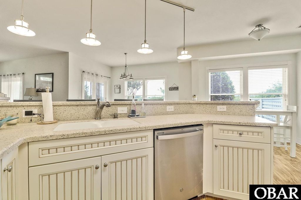 Image 17 of property listing at 653B Sand and Sea Ct Unit B, Corolla, NC 27927