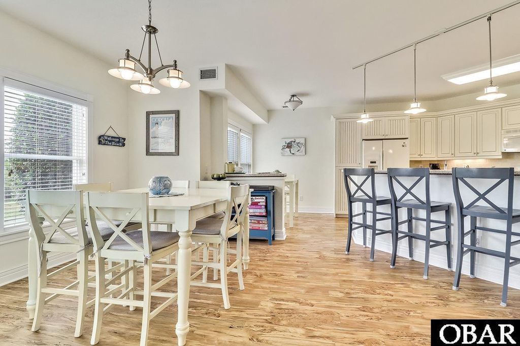 Image 23 of property listing at 653B Sand and Sea Ct Unit B, Corolla, NC 27927