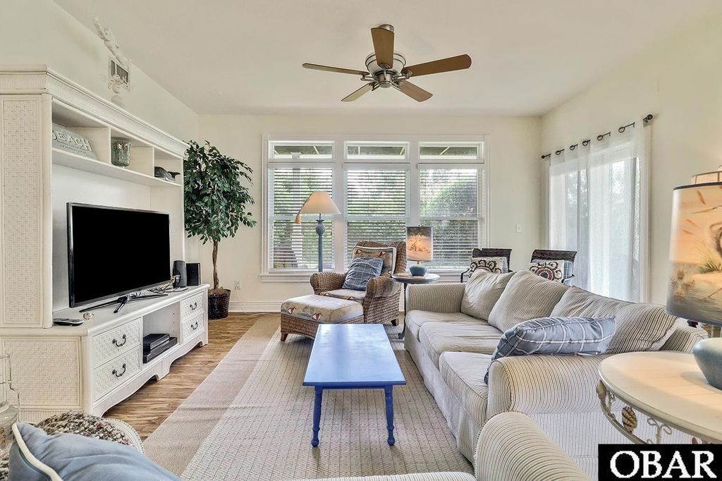 Image 25 of property listing at 653B Sand and Sea Ct Unit B, Corolla, NC 27927