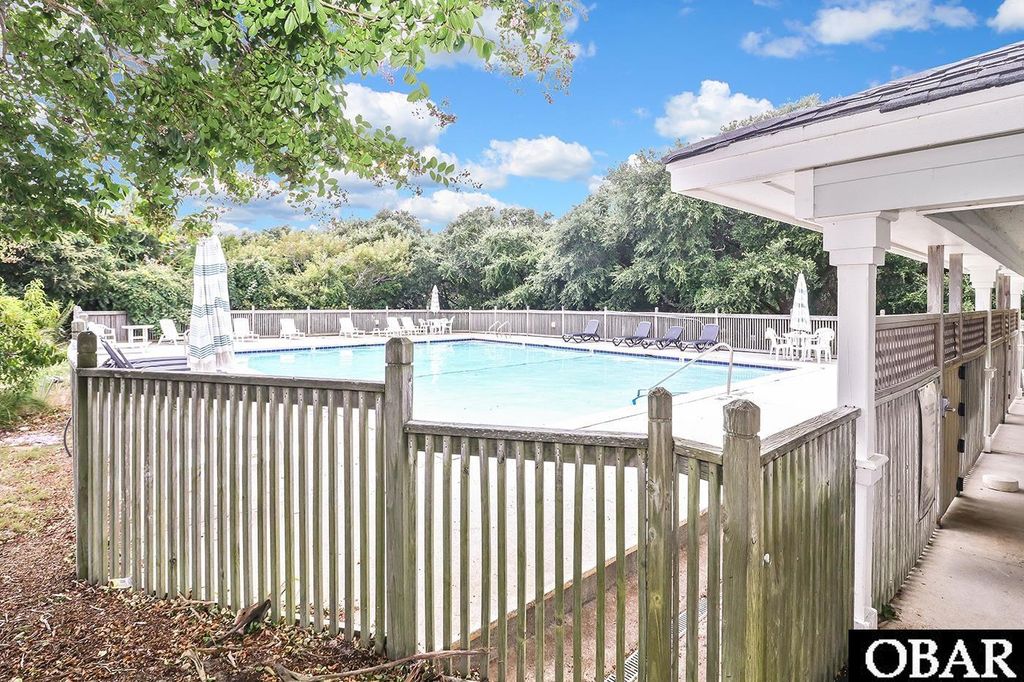 Image 37 of property listing at 653B Sand and Sea Ct Unit B, Corolla, NC 27927