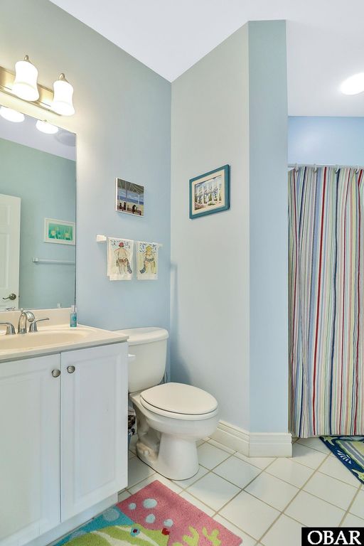 Image 6 of property listing at 653B Sand and Sea Ct Unit B, Corolla, NC 27927