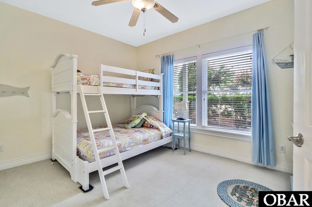 Image 8 of property listing at 653B Sand and Sea Ct Unit B, Corolla, NC 27927