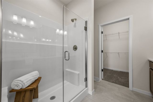 5700 Meadow Grass Circle SE, Cedar Rapids, IA 52403