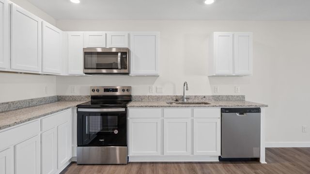 14 Evergreen Circle, Rossville, GA 30741