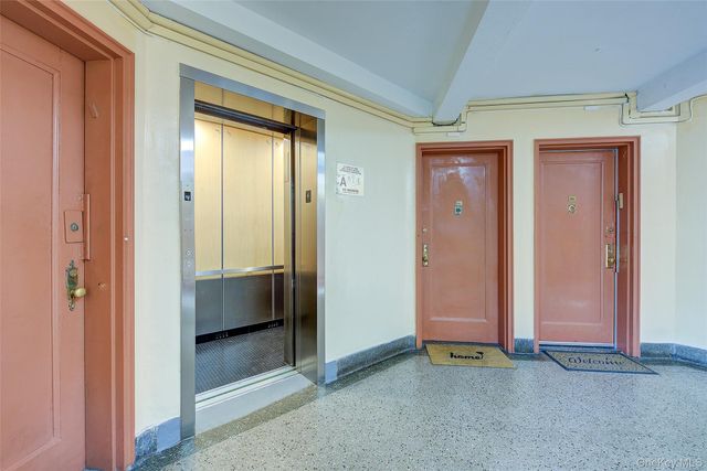 65-35 108th D7, Forest Hills, NY 11375