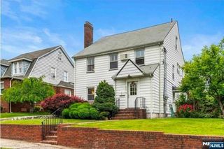899 Maple Avenue 2, Ridgefield, NJ 07657