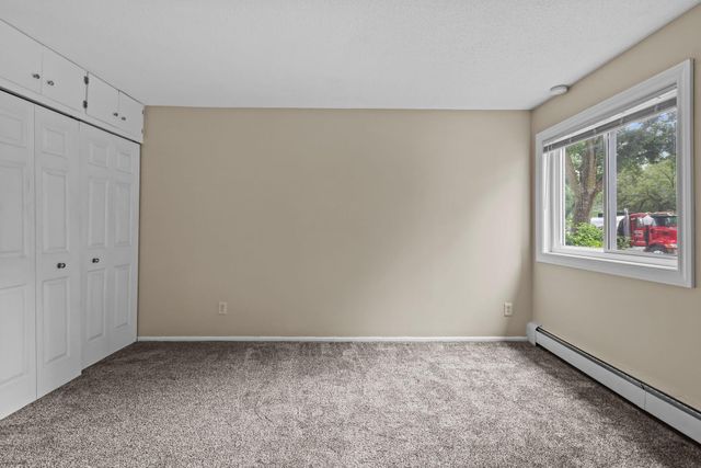 1601 N Innsbruck Drive 155, Fridley, MN 55432