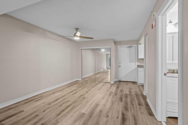 1601 N Innsbruck Drive 155, Fridley, MN 55432