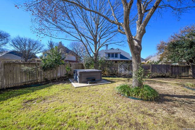 1712 Oak Path, New Braunfels, TX 78132