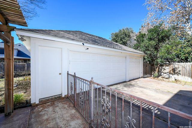 1712 Oak Path, New Braunfels, TX 78132