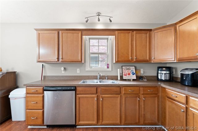 1825 Conservative Street, New Albany, IN 47150