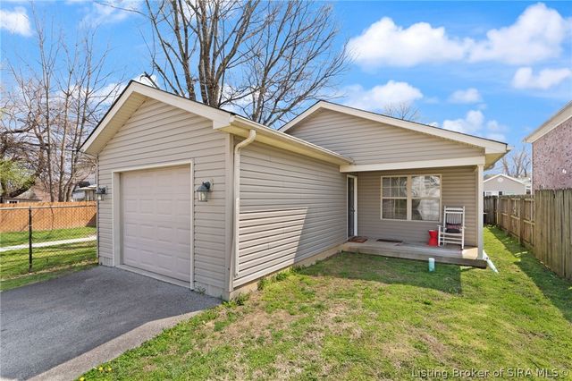 1825 Conservative Street, New Albany, IN 47150