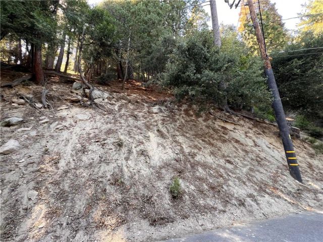 0 Lausanne, Crestline, CA 92325