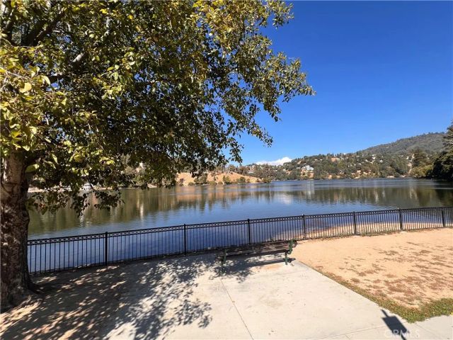 0 Lausanne, Crestline, CA 92325