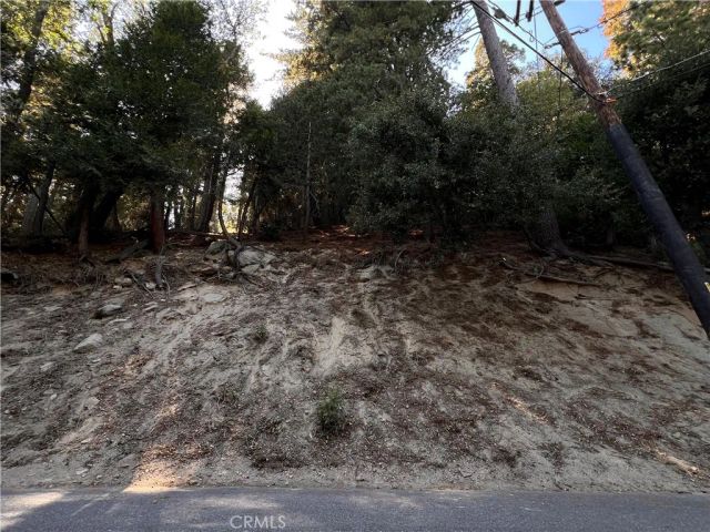 0 Lausanne, Crestline, CA 92325