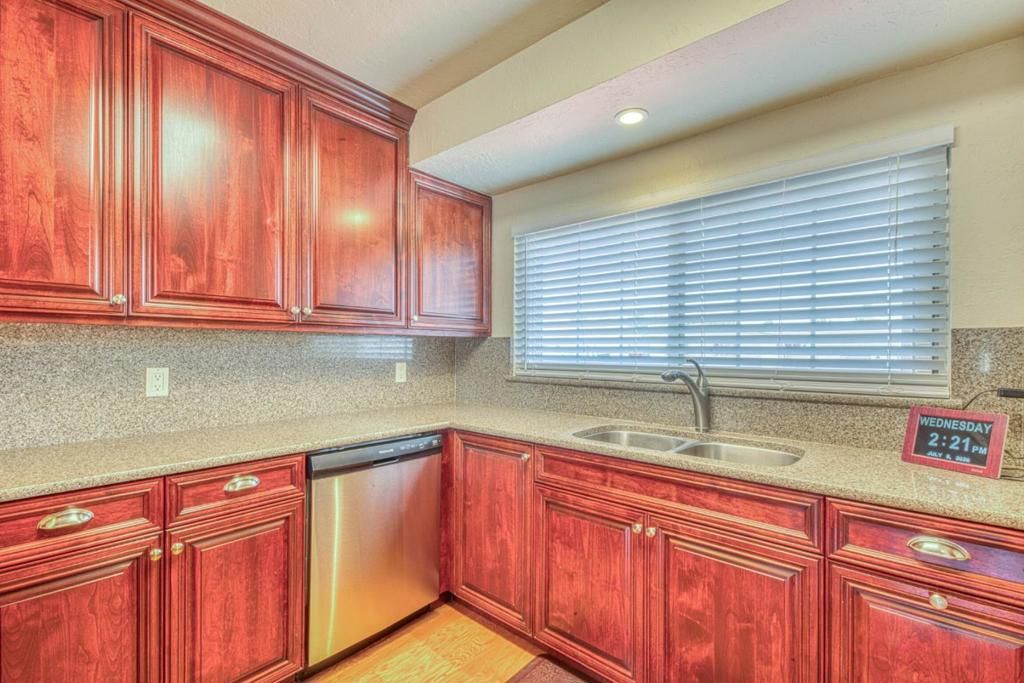 Image 14 of property listing at 1163 Granada Avenue, Salinas, CA 93906