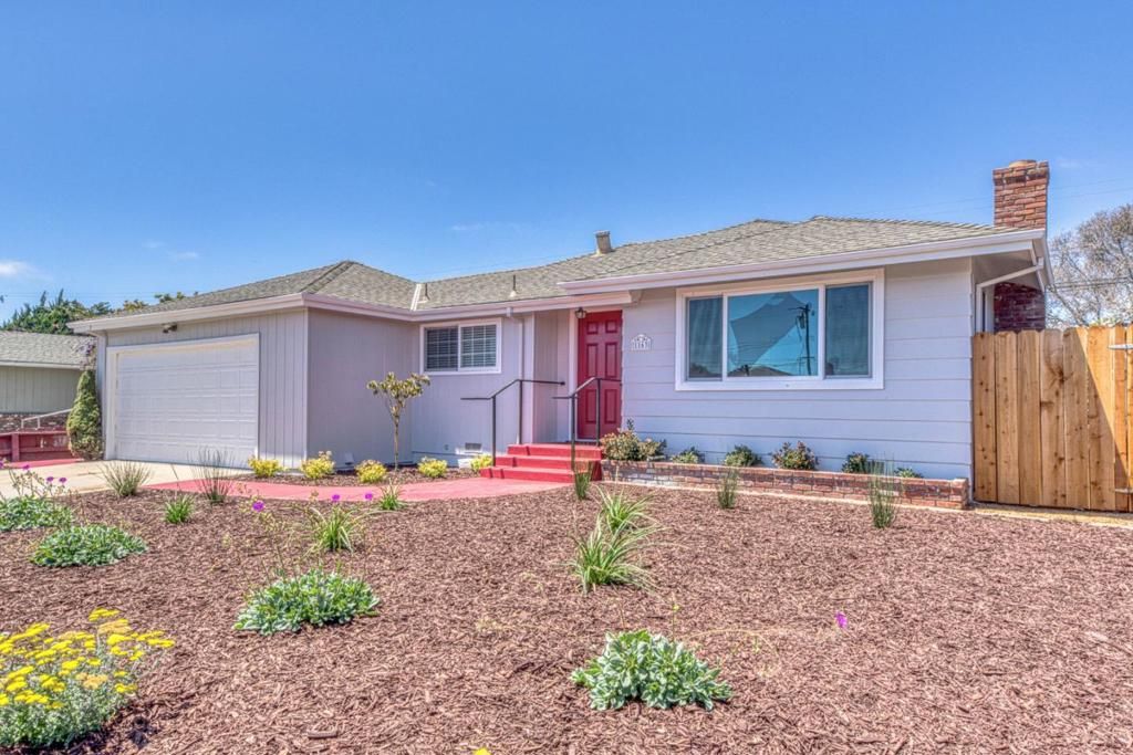 Image 2 of property listing at 1163 Granada Avenue, Salinas, CA 93906