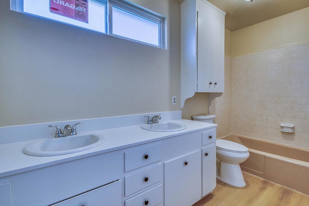Image 20 of property listing at 1163 Granada Avenue, Salinas, CA 93906