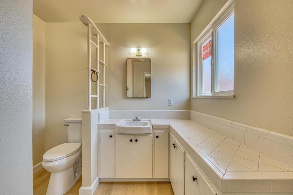 Image 23 of property listing at 1163 Granada Avenue, Salinas, CA 93906