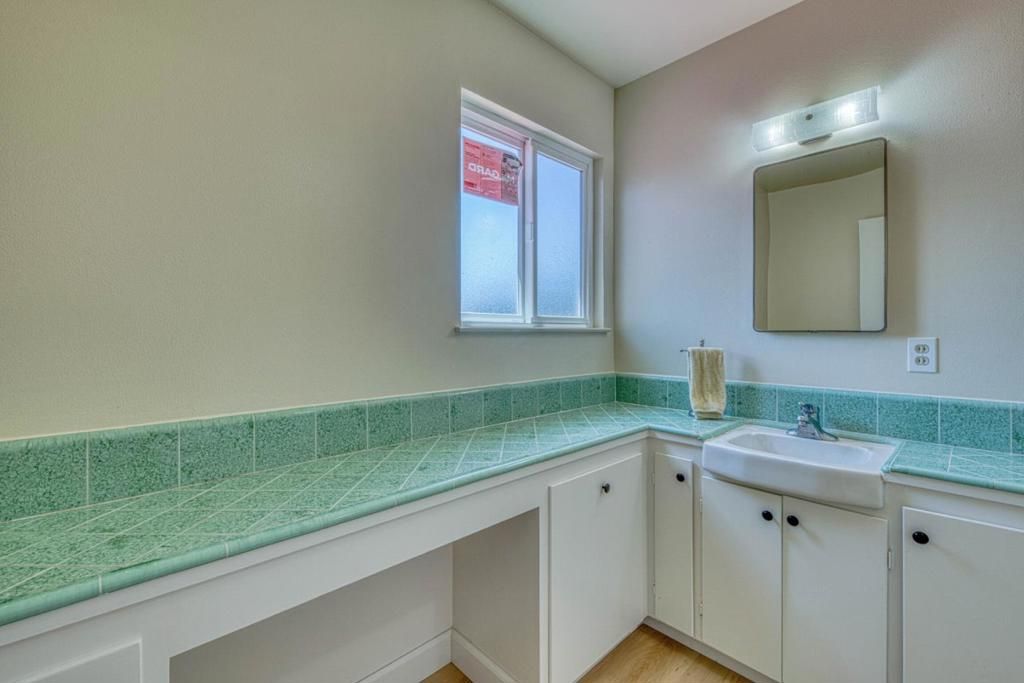 Image 29 of property listing at 1163 Granada Avenue, Salinas, CA 93906