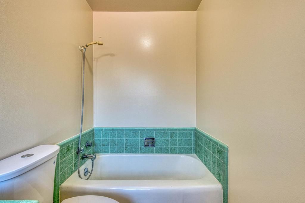 Image 30 of property listing at 1163 Granada Avenue, Salinas, CA 93906