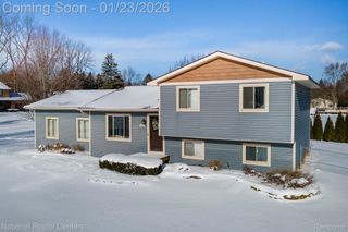 3955 Westlyn Drive, Orion Charter Township, MI 48359