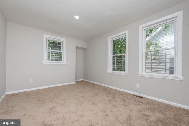 3300 HAMILTON AVE, Baltimore, MD 21214