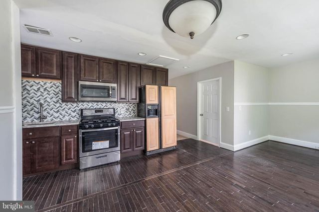 3300 HAMILTON AVE, Baltimore, MD 21214