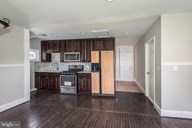 3300 HAMILTON AVE, Baltimore, MD 21214