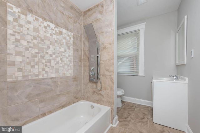 3300 HAMILTON AVE, Baltimore, MD 21214