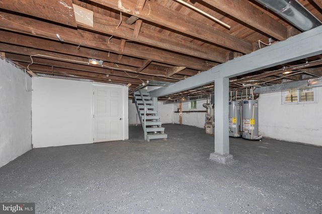 3300 HAMILTON AVE, Baltimore, MD 21214