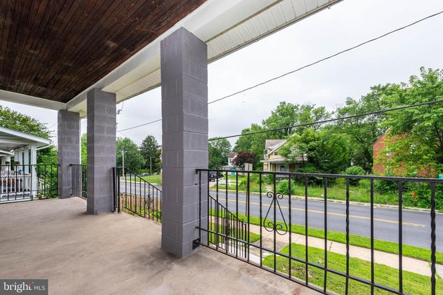 3300 HAMILTON AVE, Baltimore, MD 21214