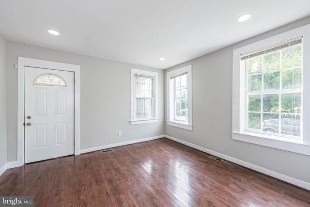 3300 HAMILTON AVE, Baltimore, MD 21214