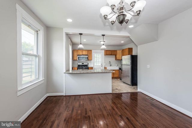 3300 HAMILTON AVE, Baltimore, MD 21214
