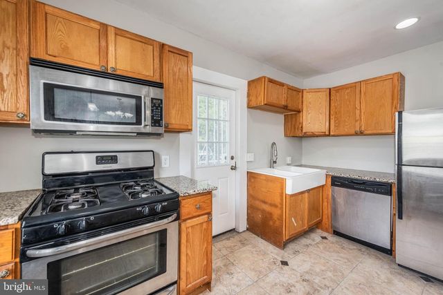 3300 HAMILTON AVE, Baltimore, MD 21214