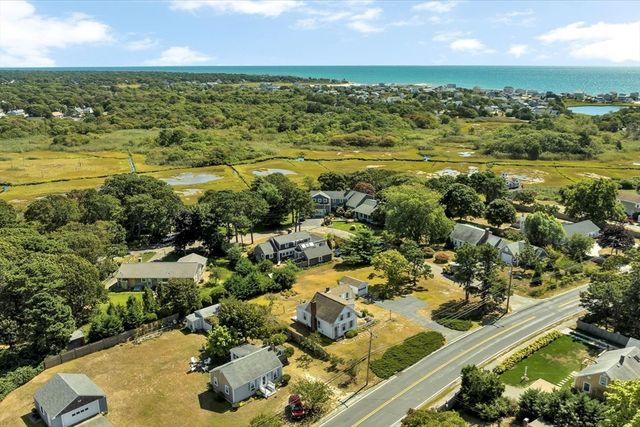 178 School St, Dennis, MA 02670