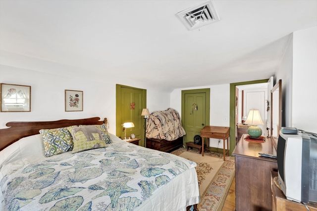 178 School St, Dennis, MA 02670