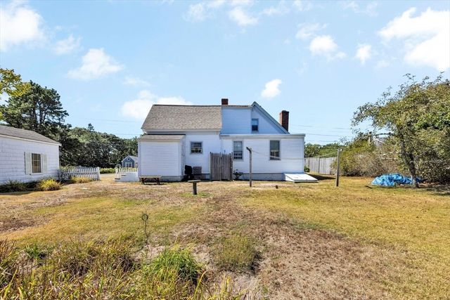 178 School St, Dennis, MA 02670