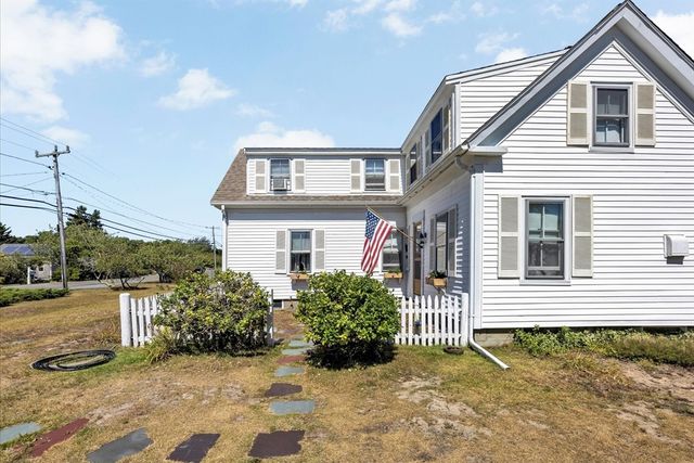 178 School St, Dennis, MA 02670