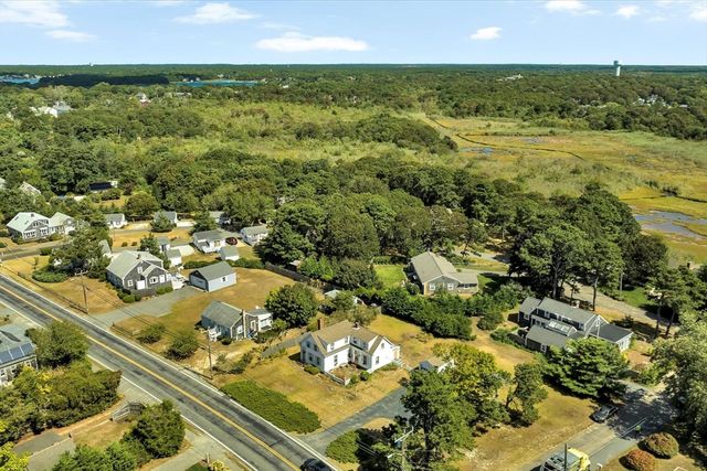 178 School St, Dennis, MA 02670