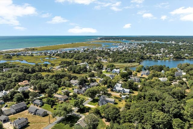 178 School St, Dennis, MA 02670
