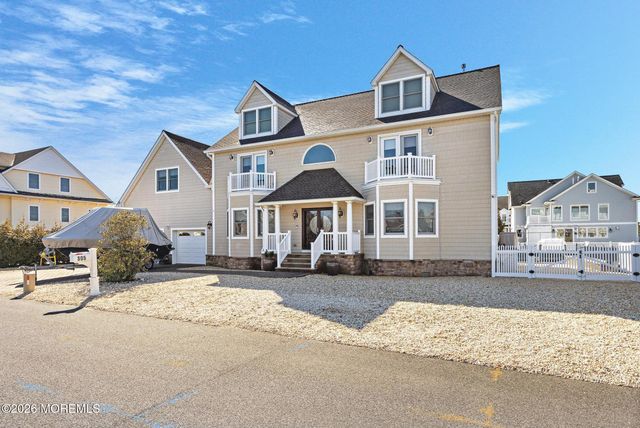 305 Sloop Lane, Mantoloking, NJ 08738