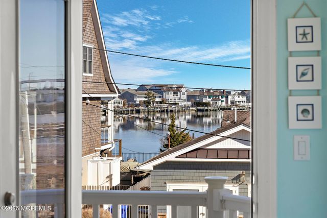 305 Sloop Lane, Mantoloking, NJ 08738