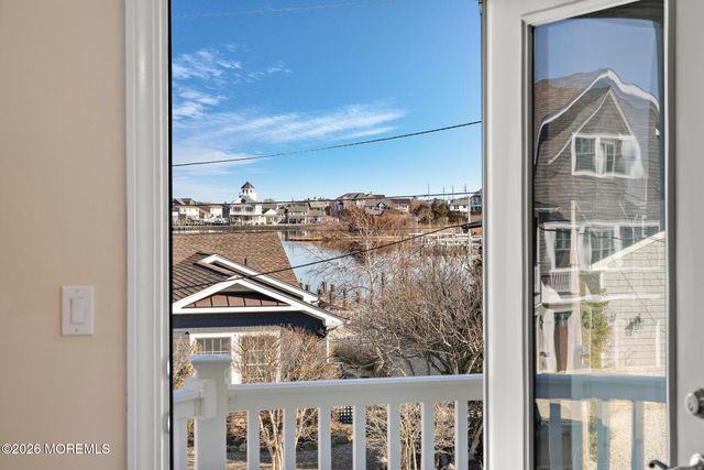 305 Sloop Lane, Mantoloking, NJ 08738