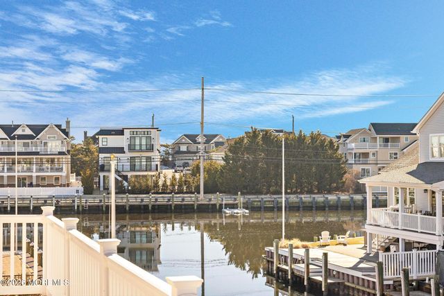 305 Sloop Lane, Mantoloking, NJ 08738