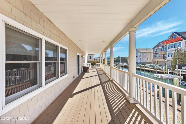 305 Sloop Lane, Mantoloking, NJ 08738