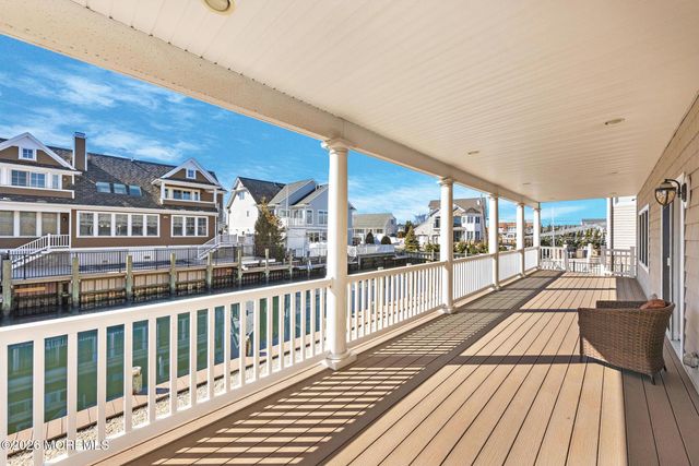 305 Sloop Lane, Mantoloking, NJ 08738