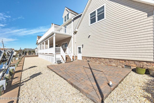 305 Sloop Lane, Mantoloking, NJ 08738