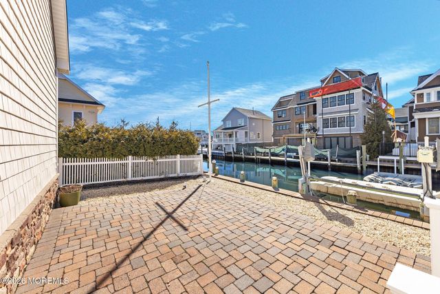 305 Sloop Lane, Mantoloking, NJ 08738