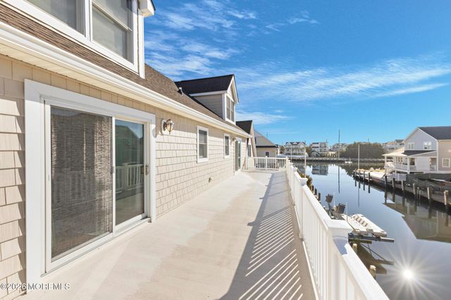 305 Sloop Lane, Mantoloking, NJ 08738